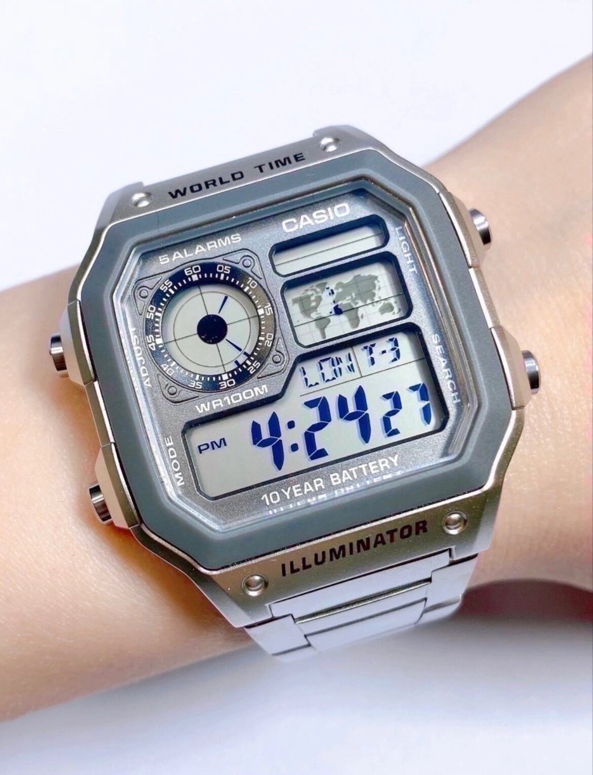 卡西欧十年电力|钢带灰盘小方块 给大家看的这个是灰盘,得物上有一个