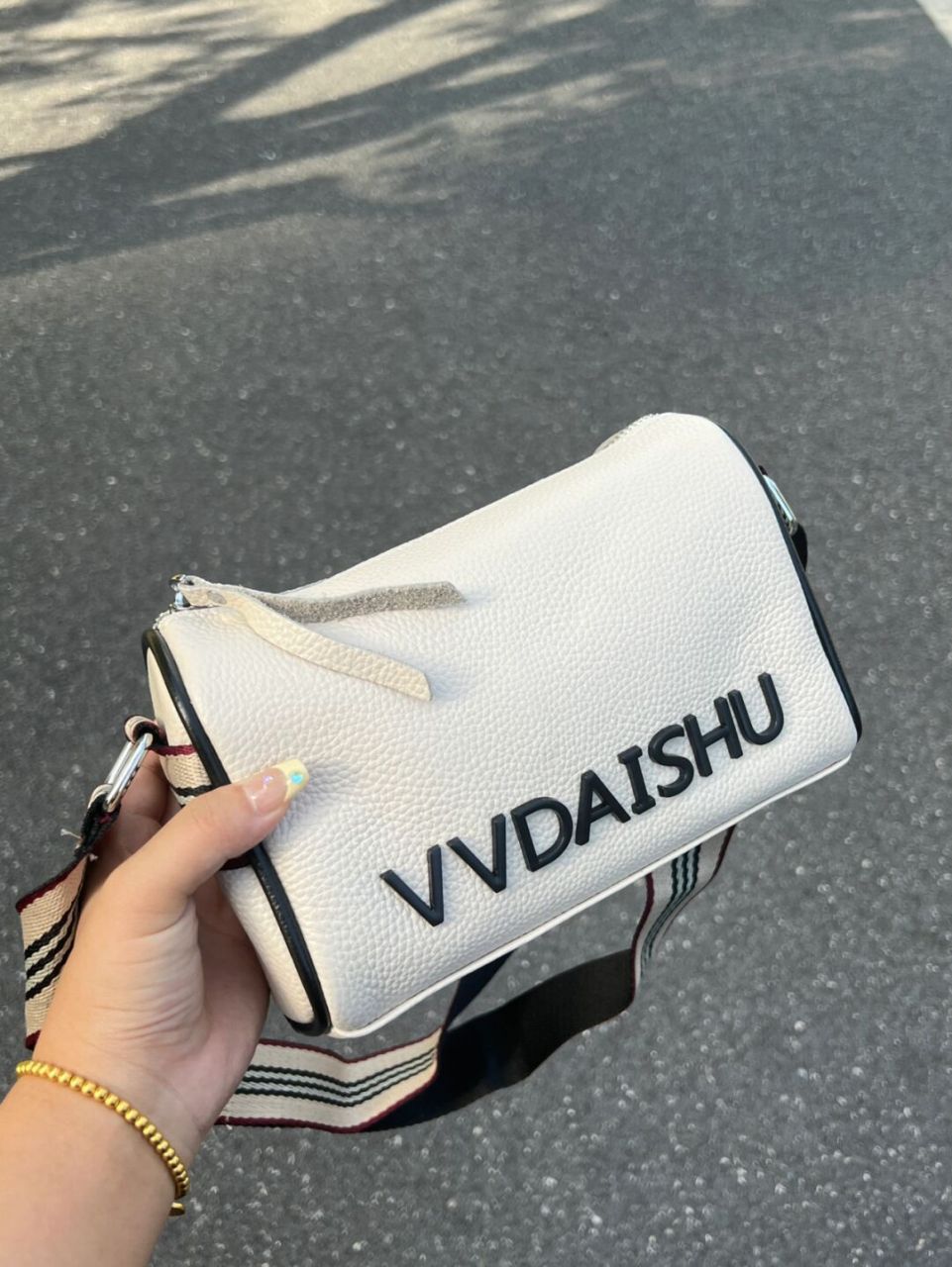 搭配卫衣或者t都好看[白眼] 	 #高级感包包