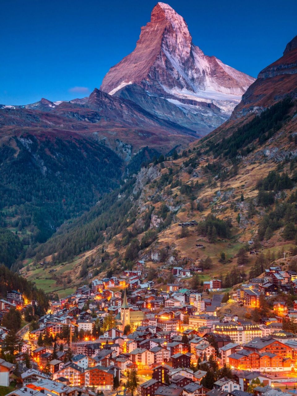 fussen富森小镇 9990德国位于德国南部,因为 而闻名,这里的建筑