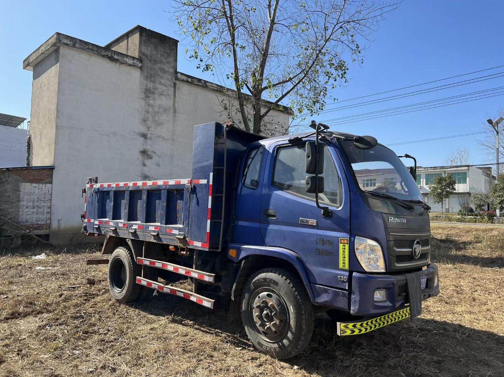 18年3月个人户自卸车,福田 瑞沃130 国五小蓝牌个人户 825-20轮胎