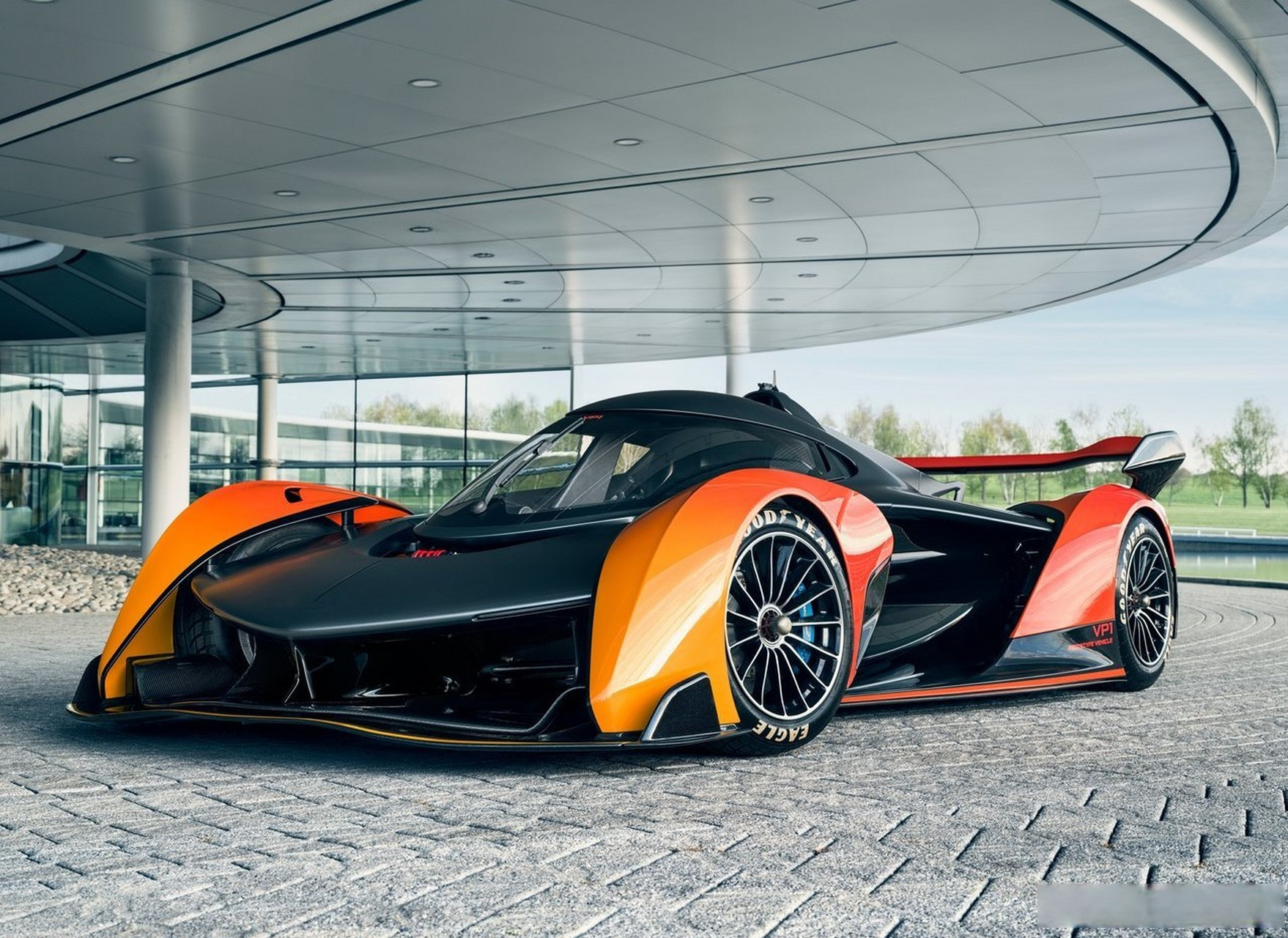 台 自吸v10 零百2秒多   070707迈凯伦近日推出了一款名为solus