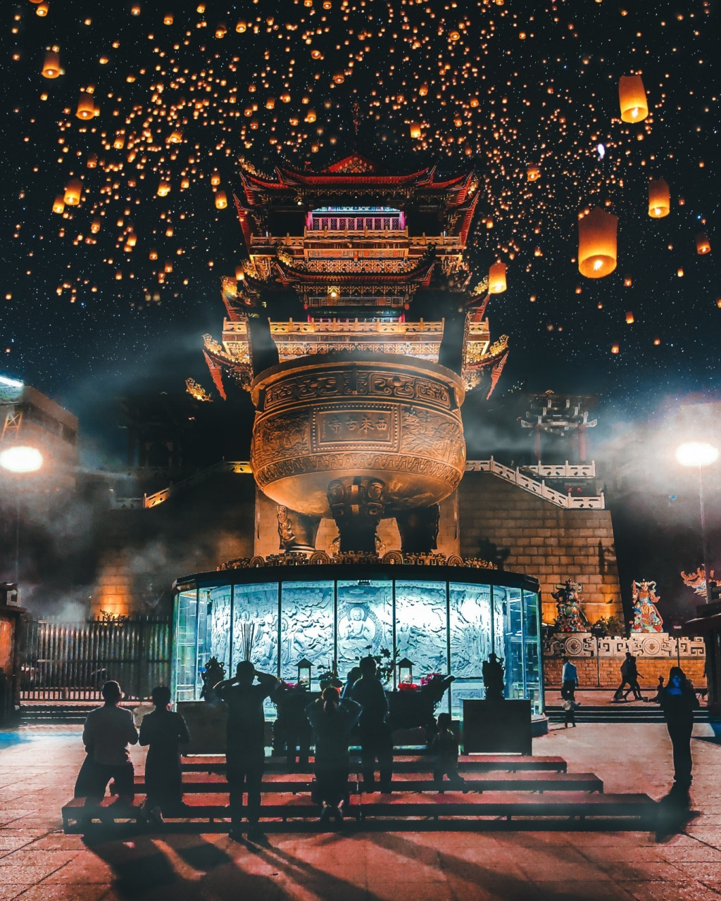 柳州西来古寺 柳州西来寺位于雅儒路临江巷西侧,面临柳江,为柳州市尚