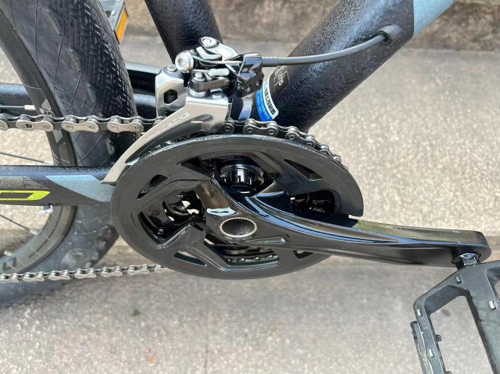 捷安特xtc800,20速油碟刹,线控锁死气压前叉,s车架27.5轮子