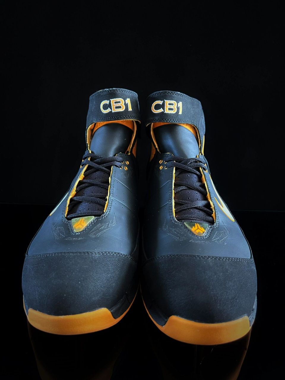 nike 2k5 卡隆巴特勒pe 科比"小迷弟"卡隆巴特勒湖人时期客场配色