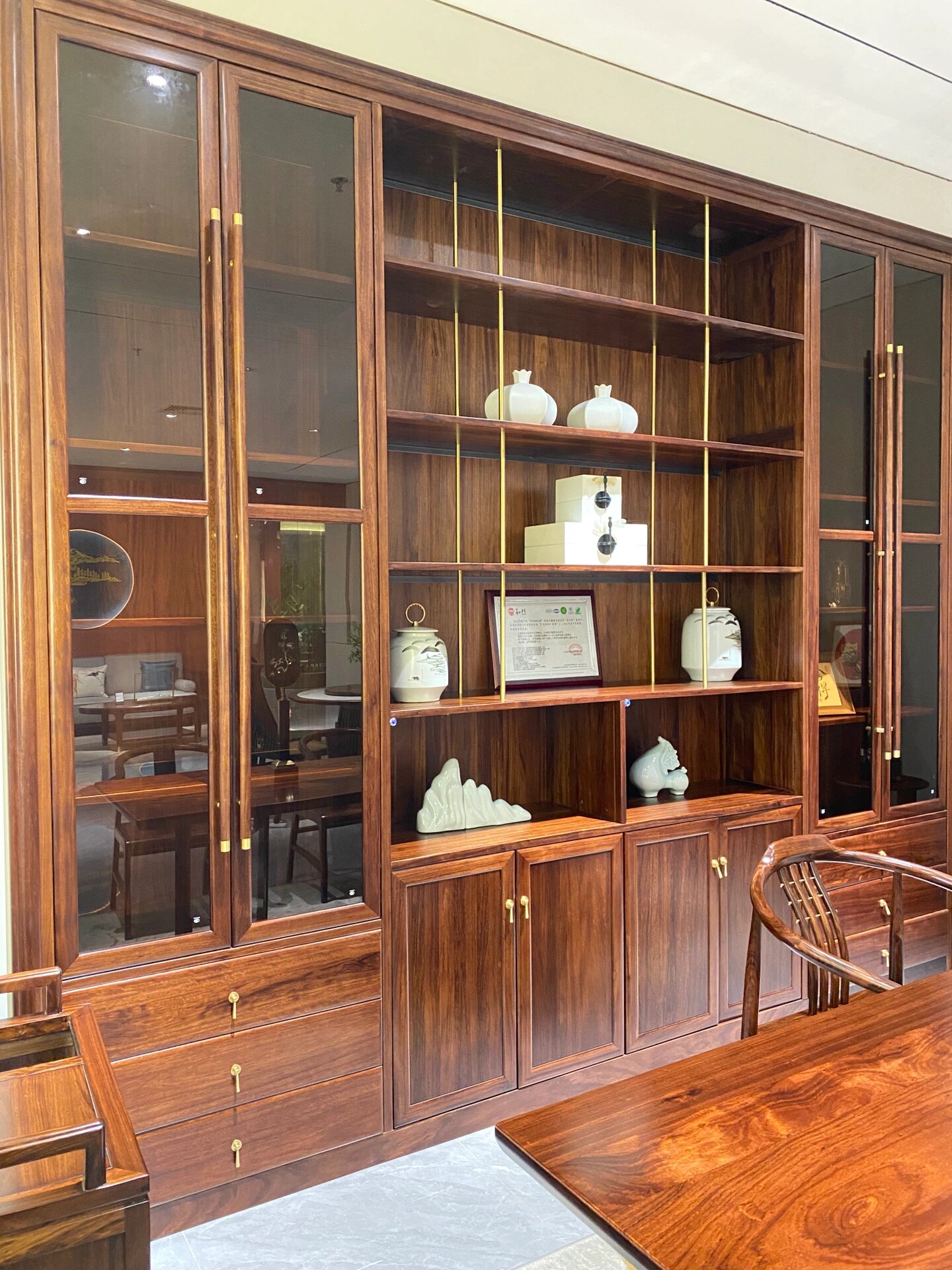 新中式乌金木书柜