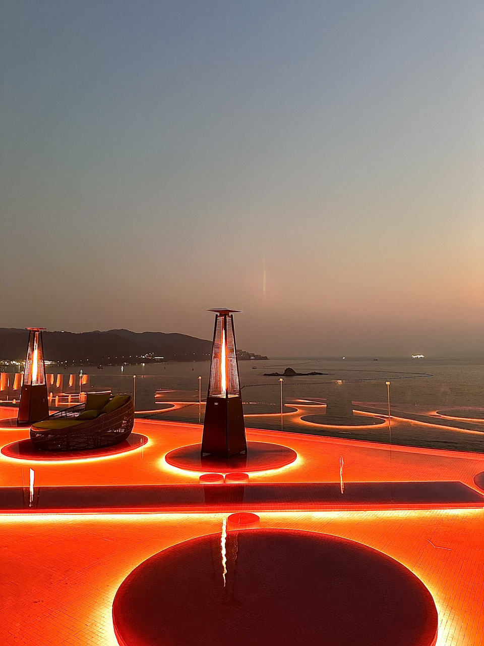 深圳南澳苫也暮悬崖日落海景餐厅92美哭了05 这家悬崖餐厅观看