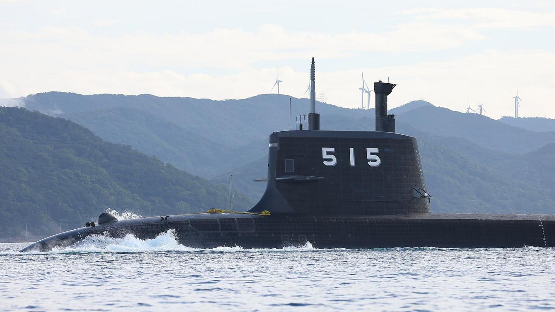 计划明年服役的扶桑海上自卫队"大鲸"级常规动力潜艇三号艇"迅鲸"号