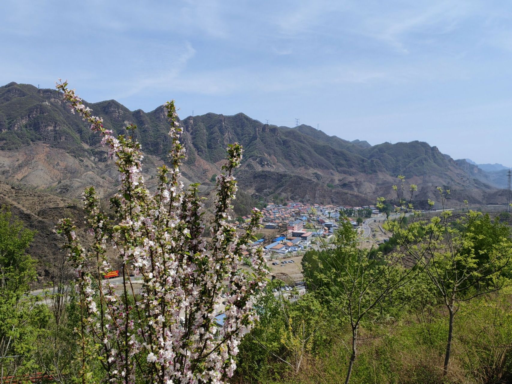 南天丽景    南天丽景,听着像个楼盘的名字,其实是河北兴隆的旅游景区