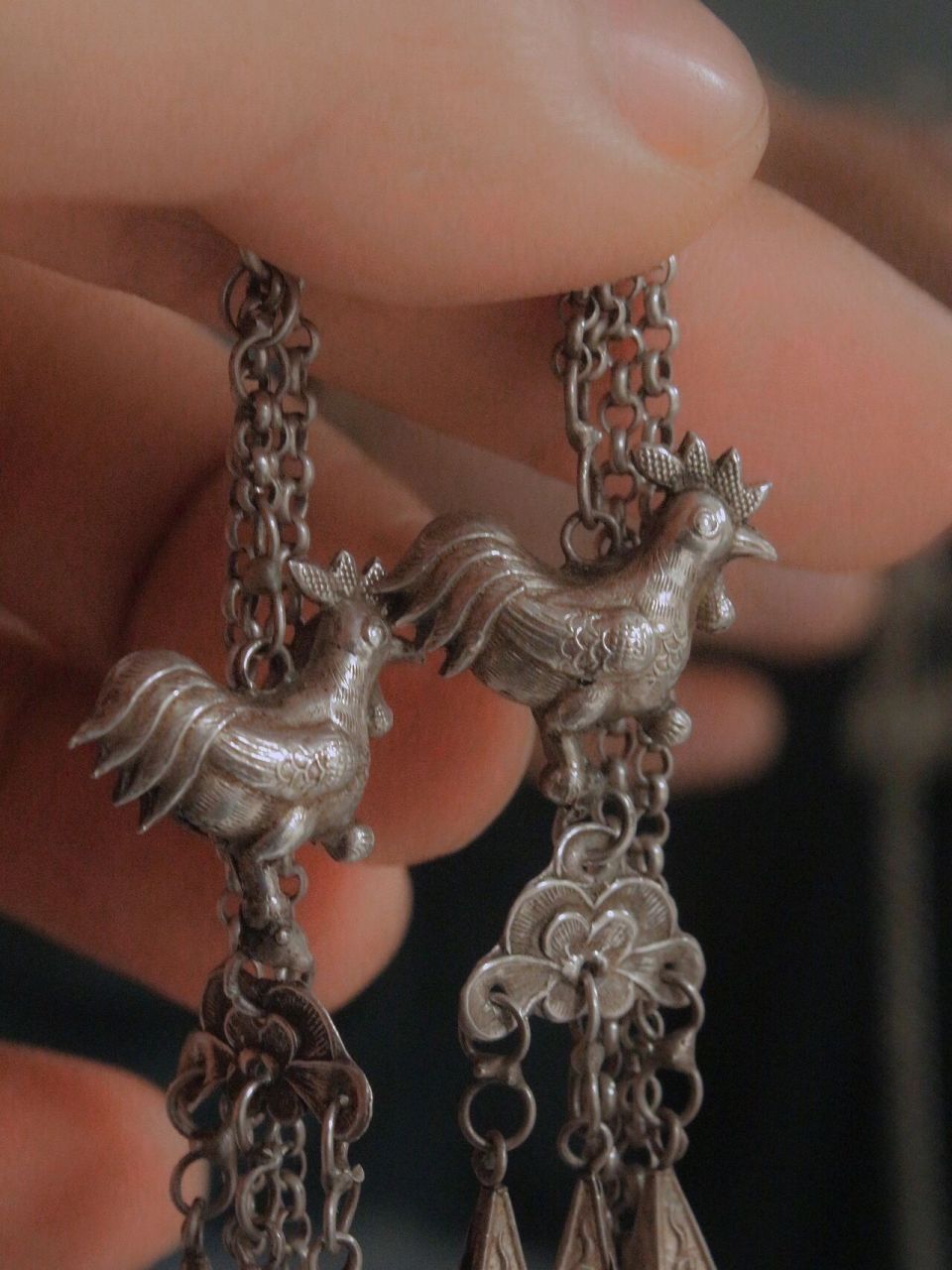 清代银压襟 双挂钩银压襟,公鸡93造型可爱有趣.福建地区工艺.