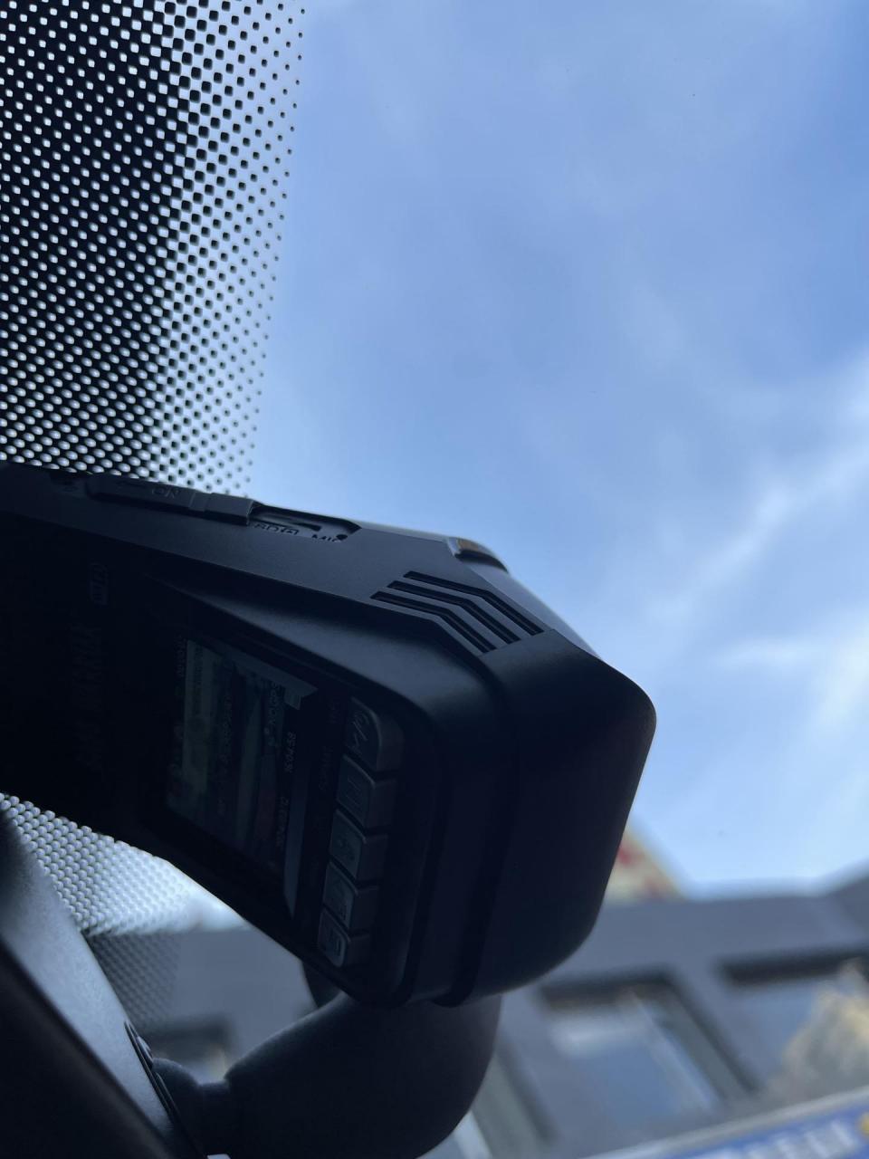 安装行车记录仪.大众朗逸安装黑剑5500w行车记录仪