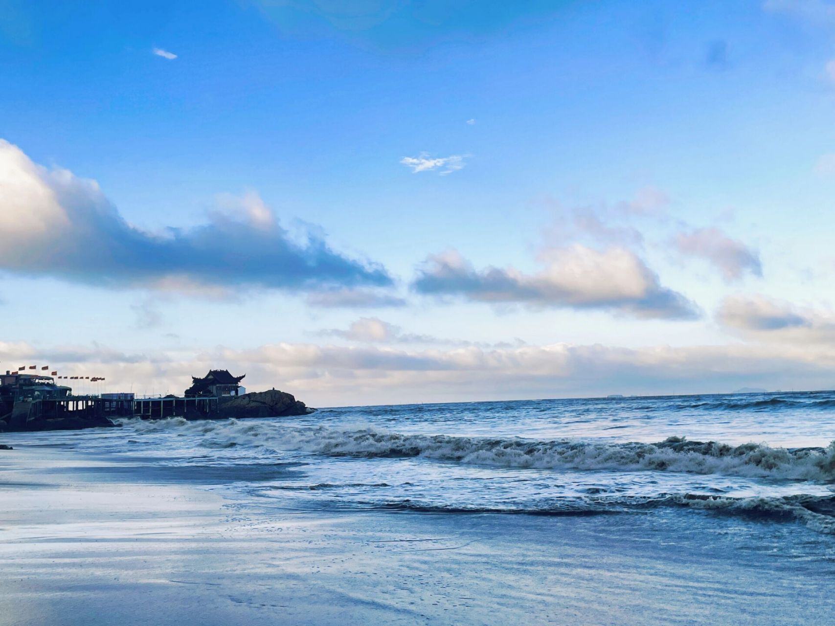 地点99:温州平阳县西湾风景区金沙滩 大海一望无际,总能给我安慰 去