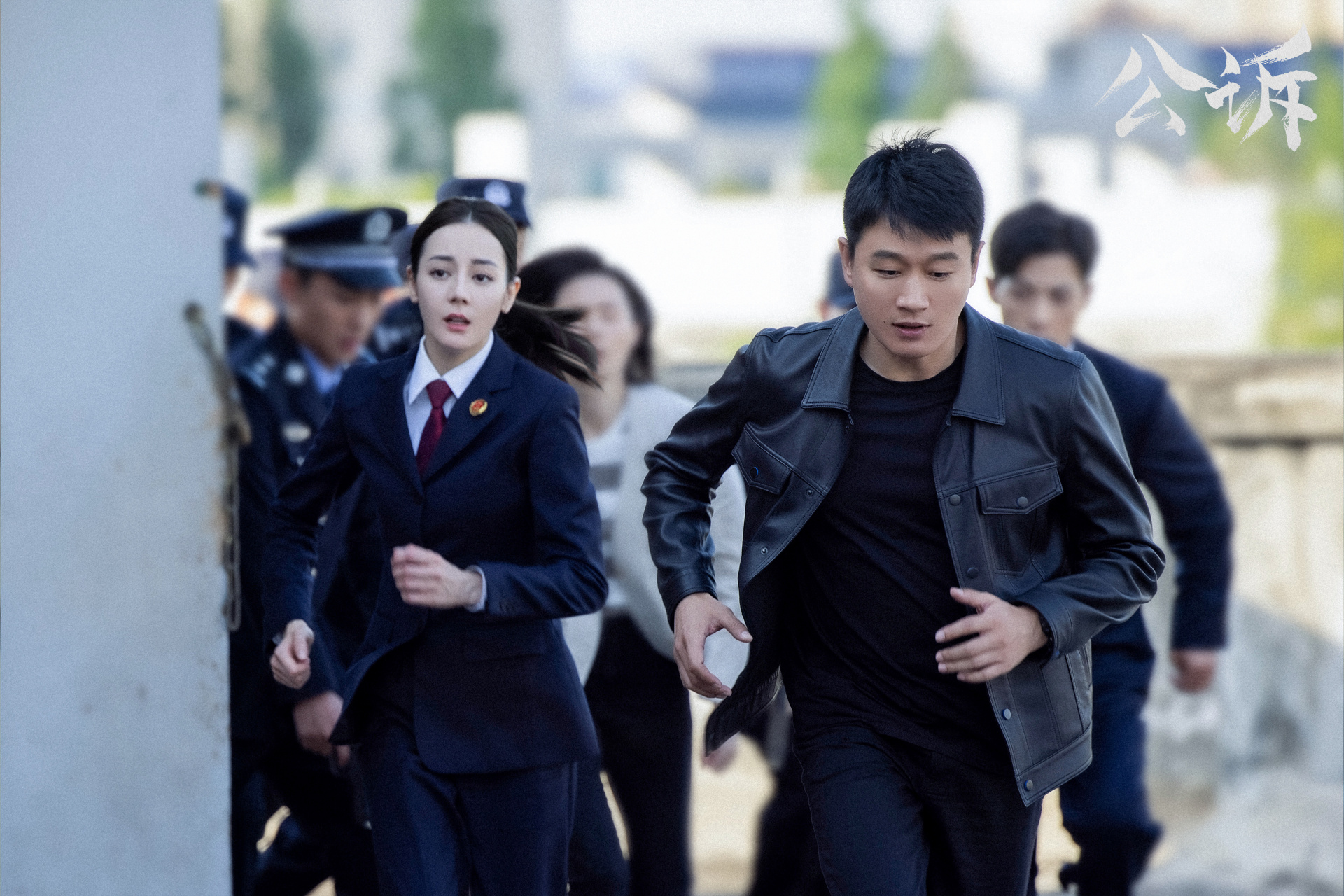 【江城之窗】#电视剧公诉# #电视剧公诉# 所有线索指向一人,肖沐恩