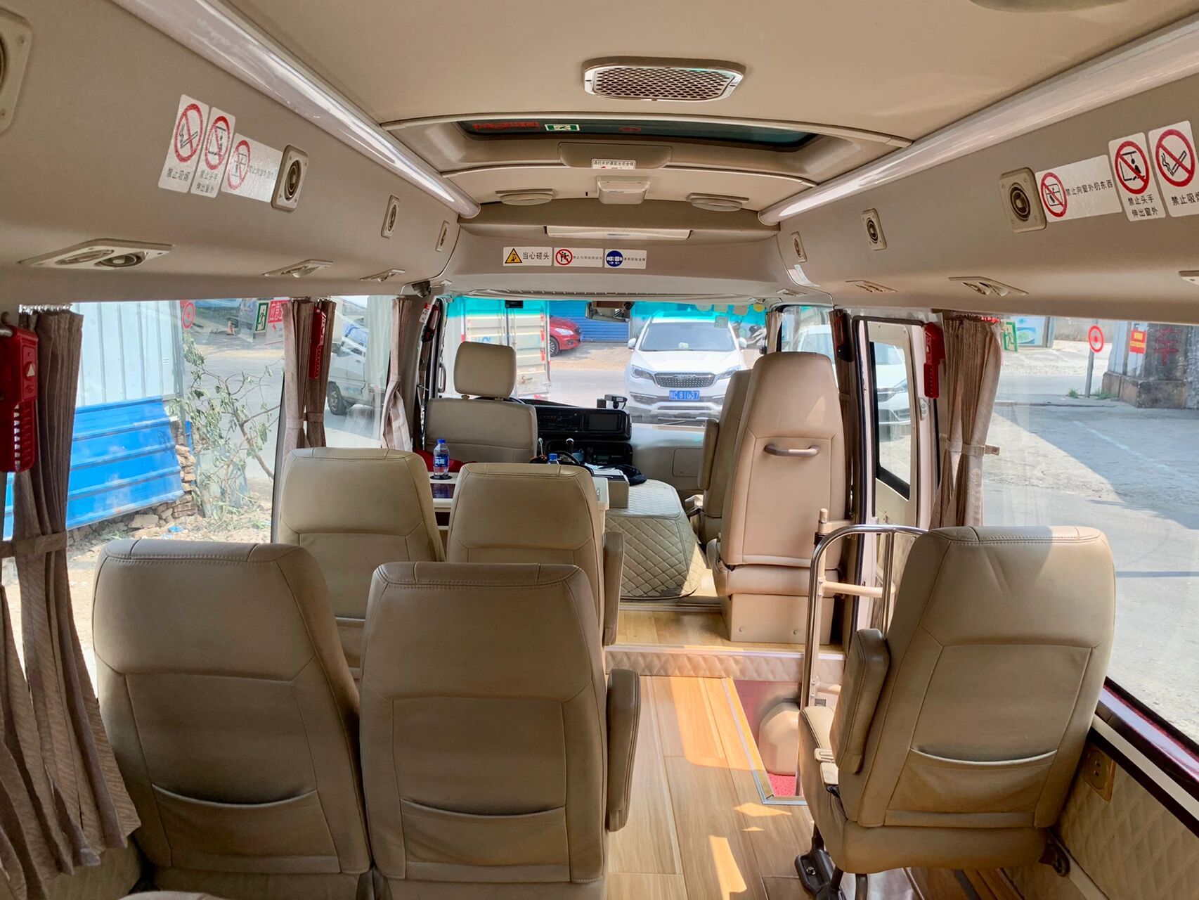 15座中巴车升级成功 欢迎有需要的新老朋友用车,国庆节暂时没有计划