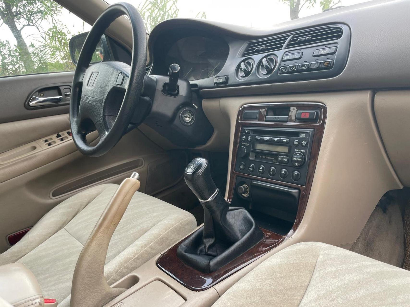 95年佛山牌本田雅阁cd5 经典老车稀有毒物五代雅阁cd5手续齐全,稀有