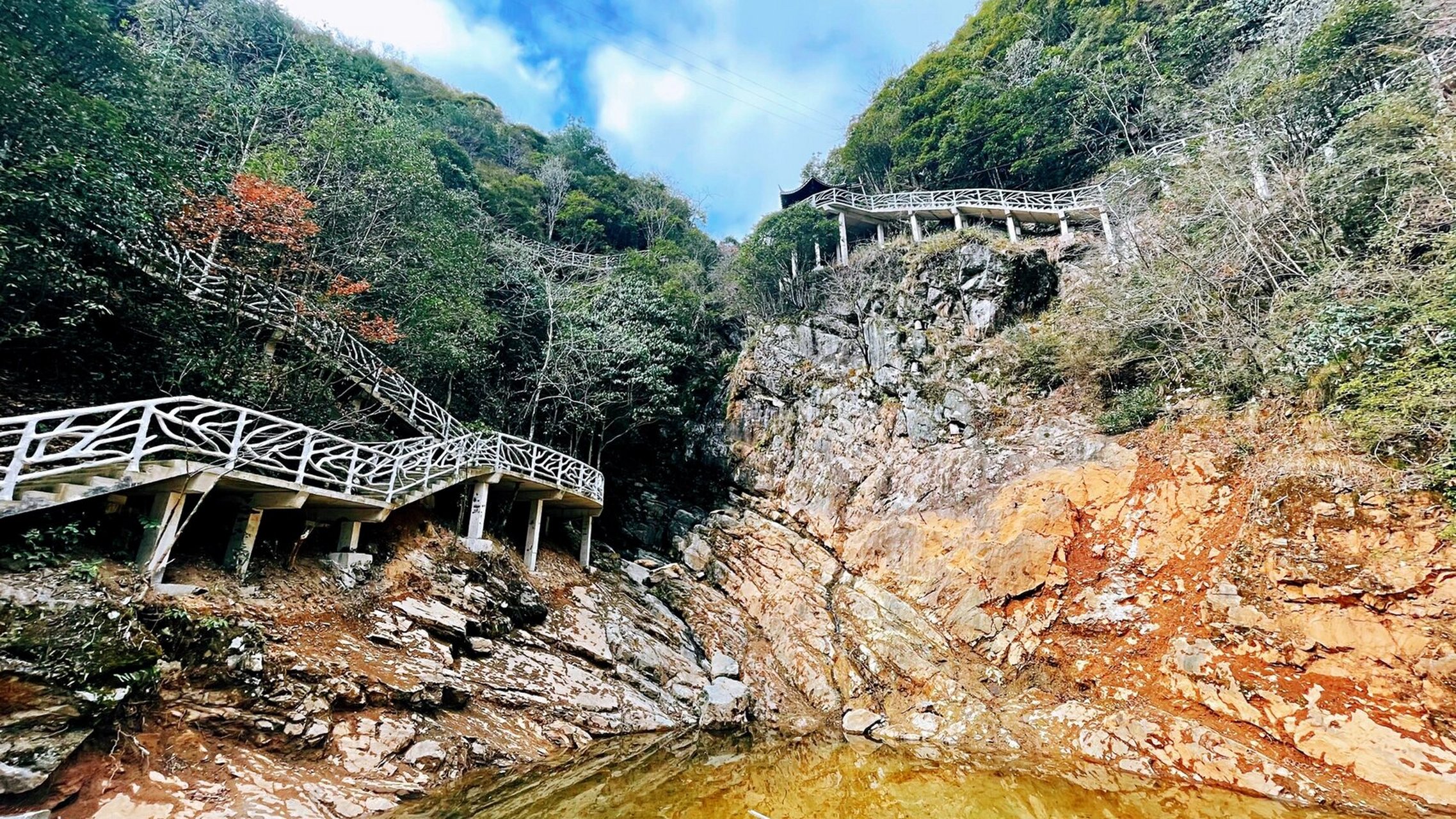 去撒野|攀开化第一高峰,闯绝美秘境-白石尖 开化第一高峰的名字叫白石