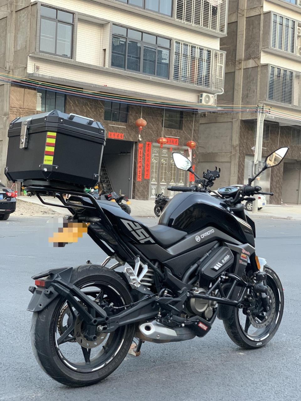 nk250街车机车摩托车 实行8000公里 加装尾箱尾架 防摔架射灯 边包 短