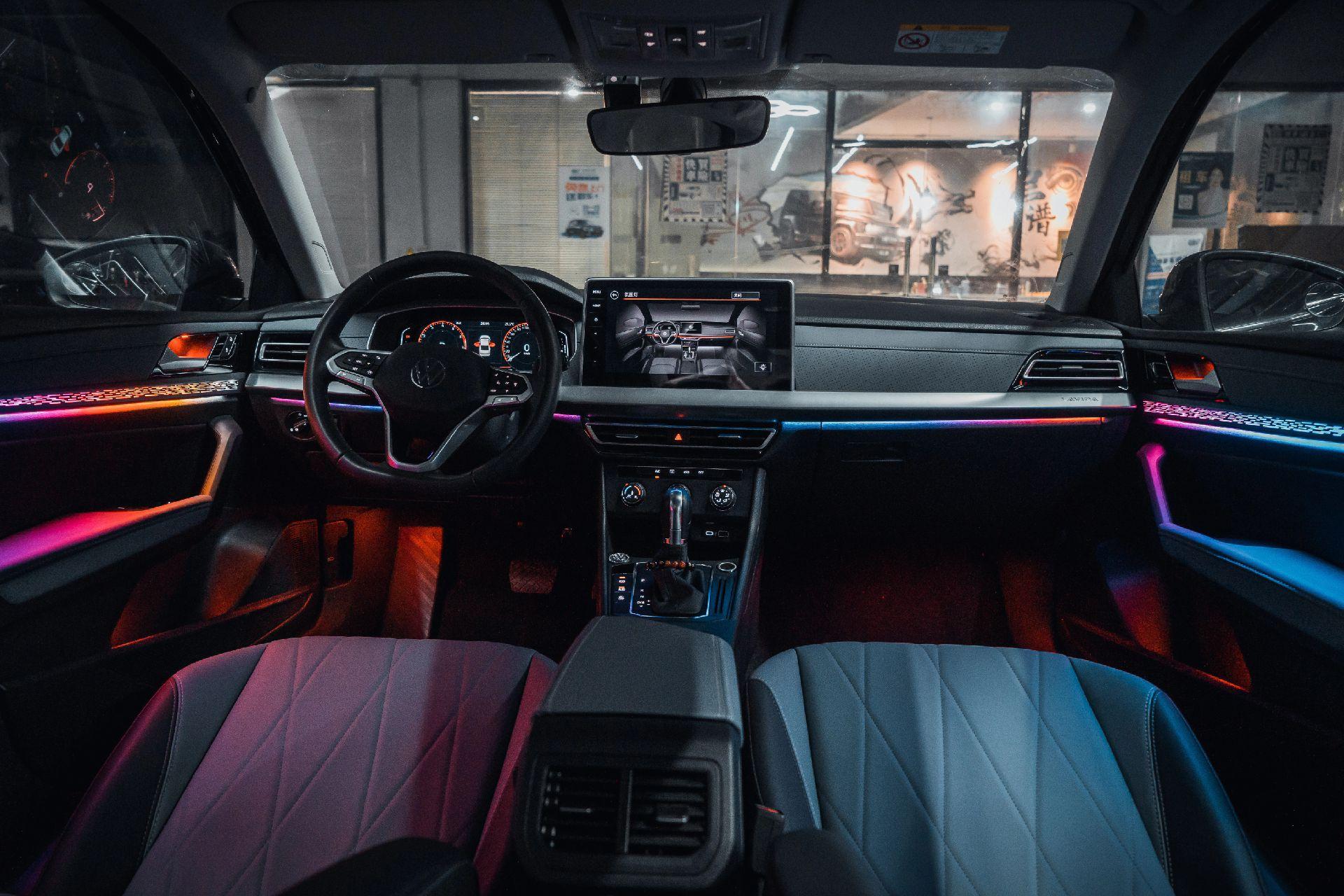 大众全新朗逸plus 动态光影氛围灯