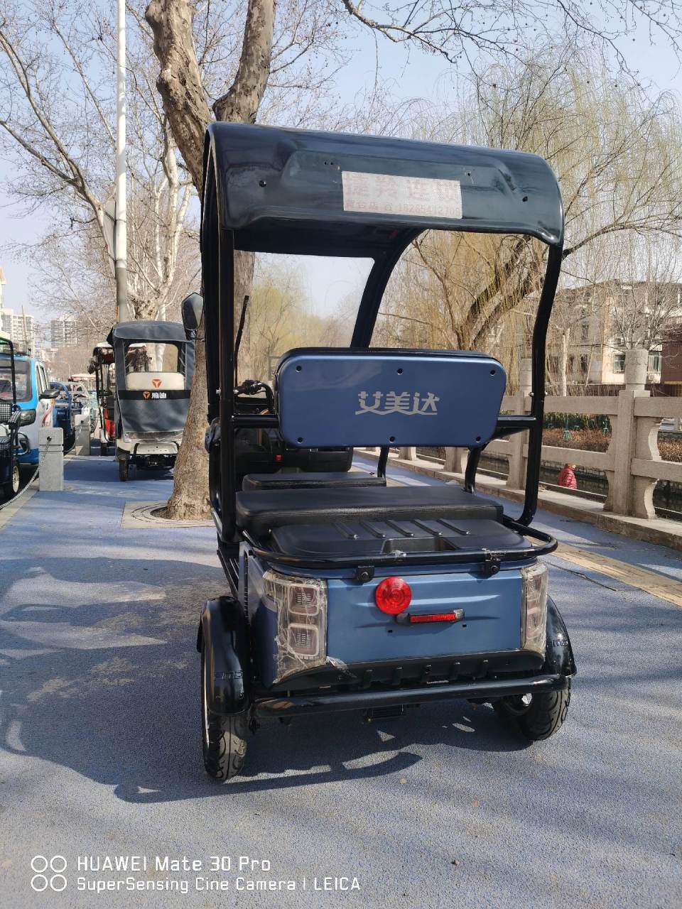 几个月的艾美达三轮车6020电瓶,续航.三四十公里