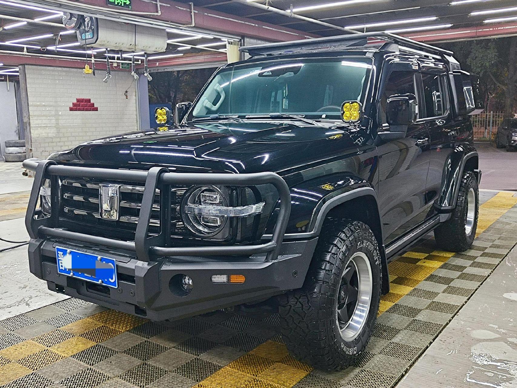 深圳龙岗专业越野车改装店.