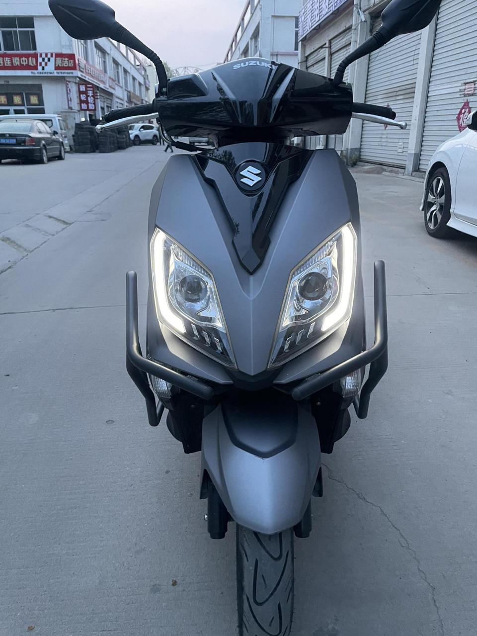 准新车4000公里 个人一手 全车无磕碰 随时过户 踏板摩托车