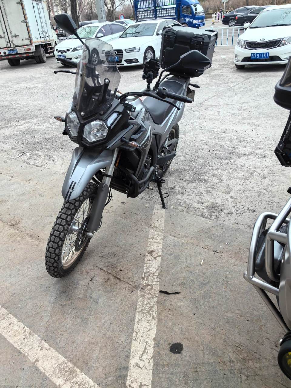 无极300gy.21年上牌,2300公里,一手车,无磕碰无事故