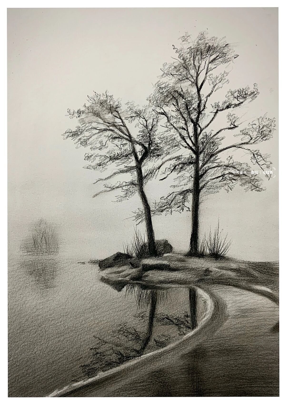 秋冬素描风景 秋冬季节非常应景的素描小风景,起型很简单啦,秋冬树叶