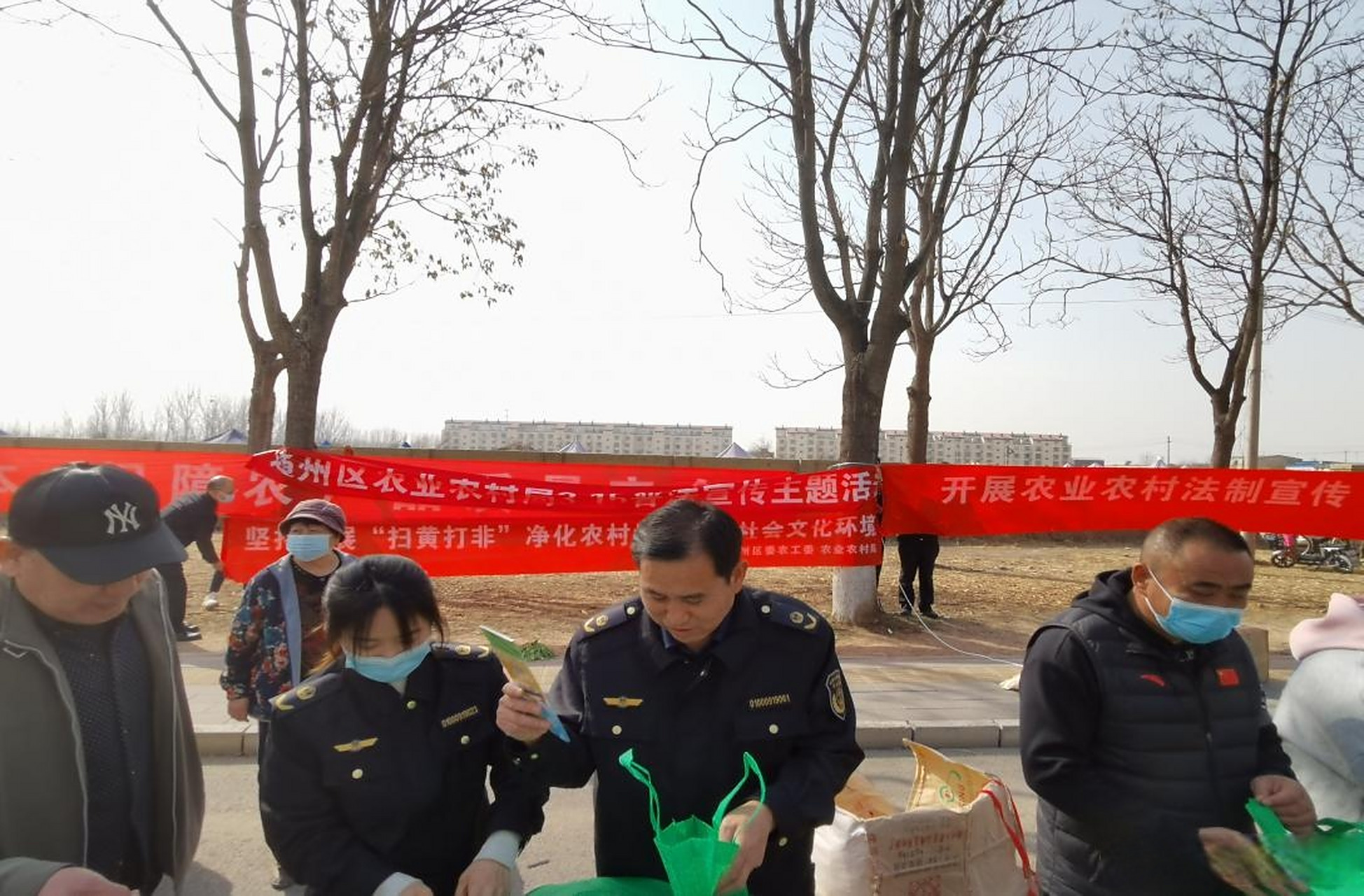【北京:多区开展"扫黄打非"宣传活动】近期,北京市多个区结合实际开展
