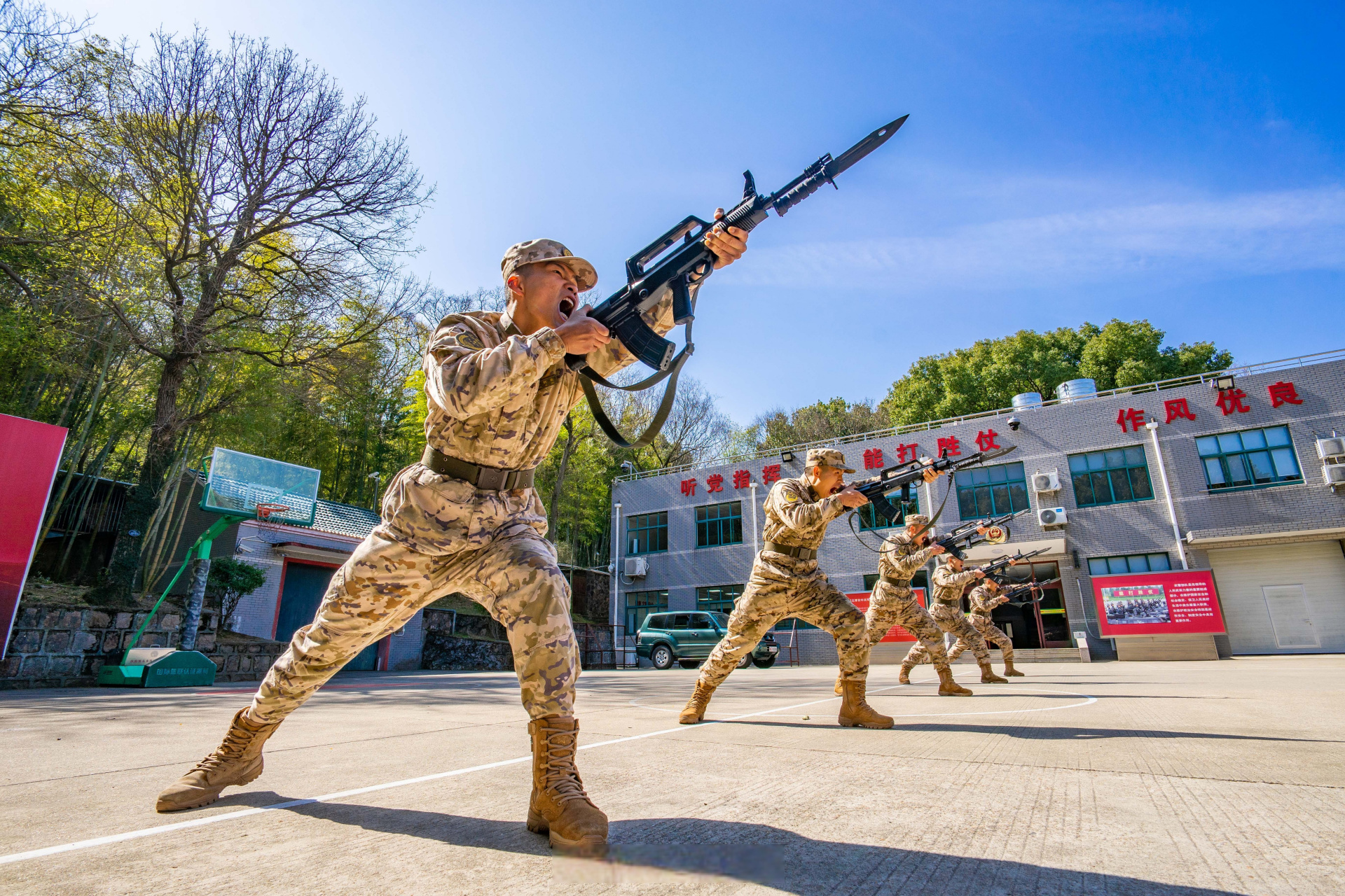 武警新兵连图片