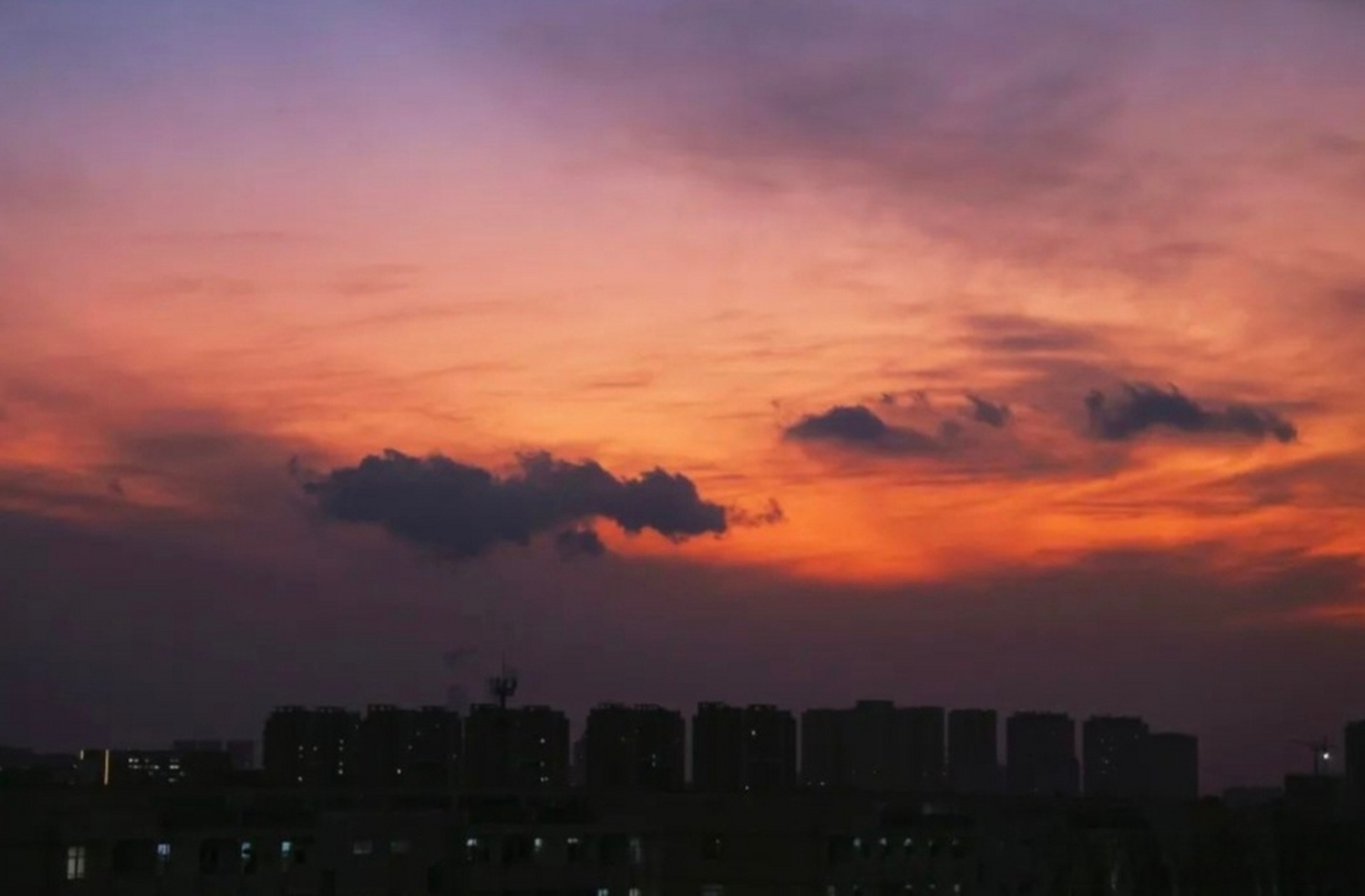 晚安濱職# 有風有雨是常態,風雨兼程是狀態,風雨無阻是心態.晚安