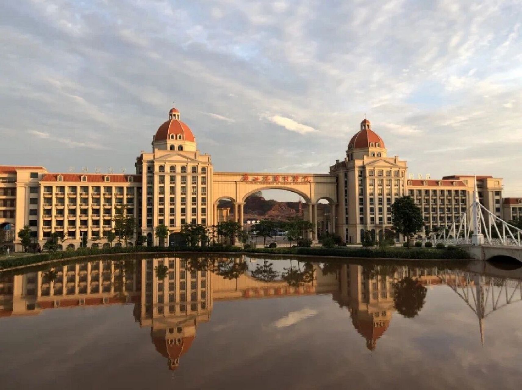 广西外国语学院 空港图片