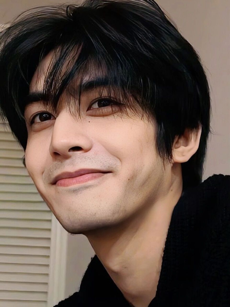 宋威龙9797 救命,又被这个男人帅到!