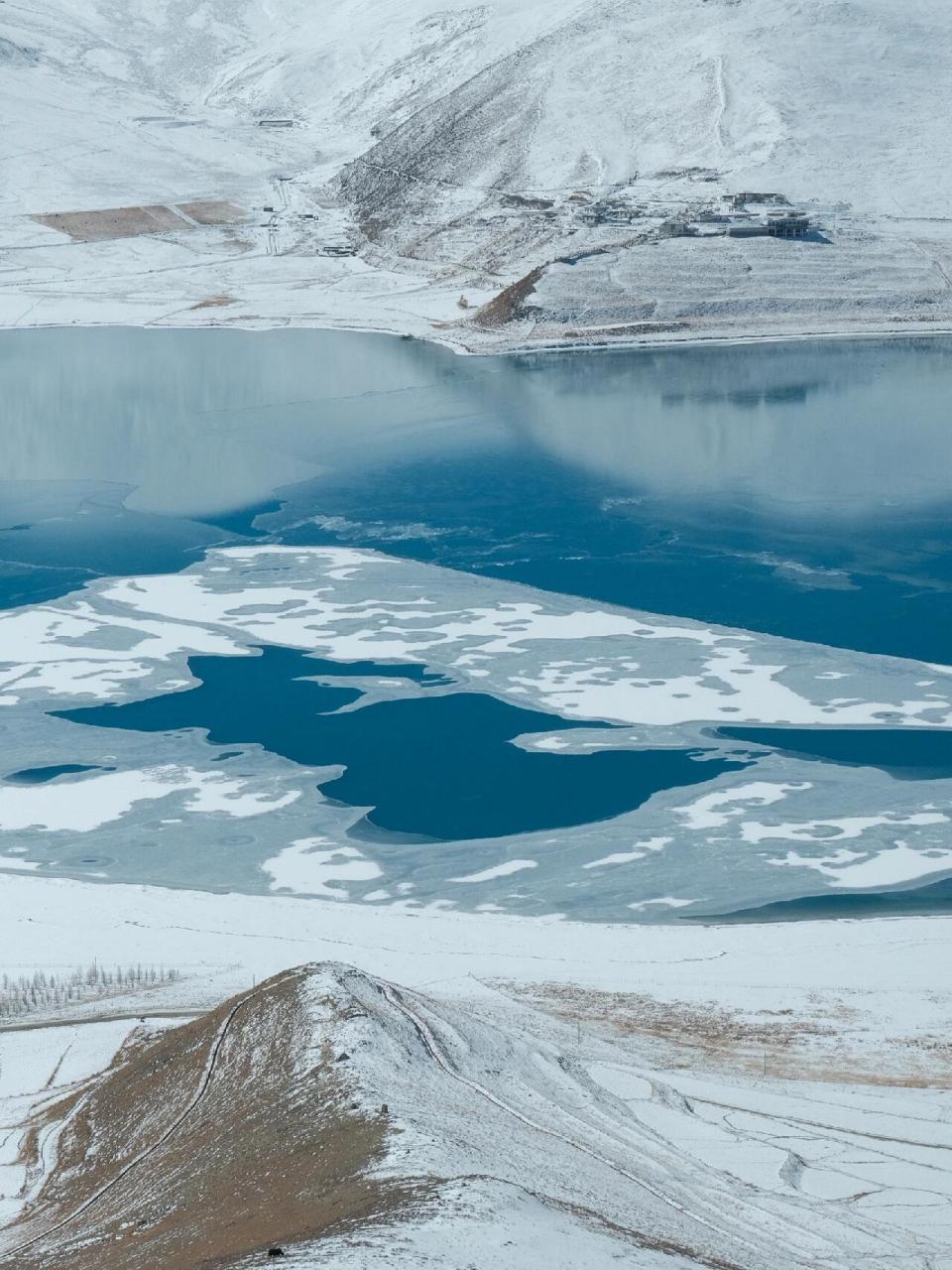 羊湖| 无法形容的美97 羊卓雍措,简称"羊湖",是西藏三大圣湖之一