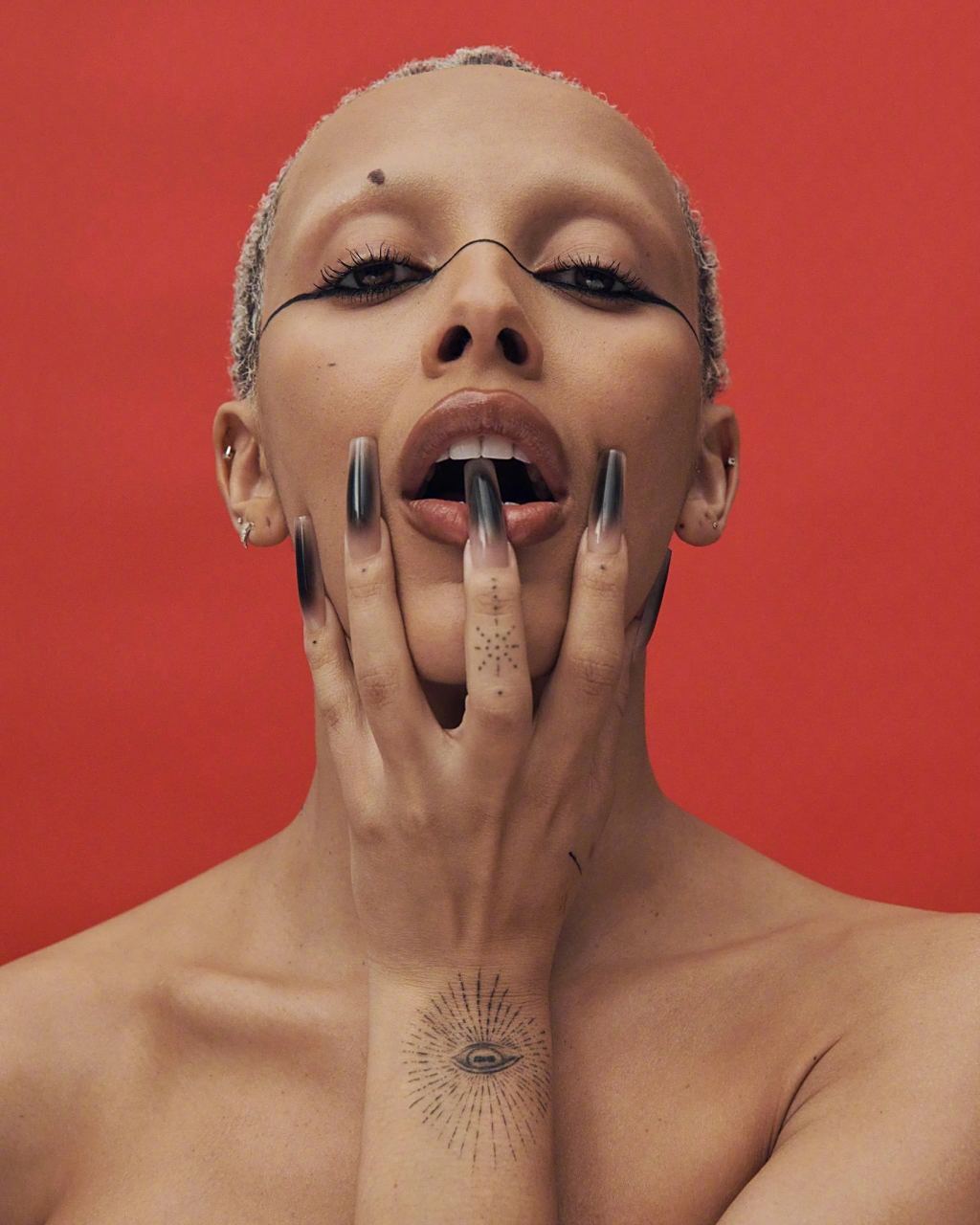 特立独行豆荚猫 doja cat 最新刊登《time》杂志封面组图一览