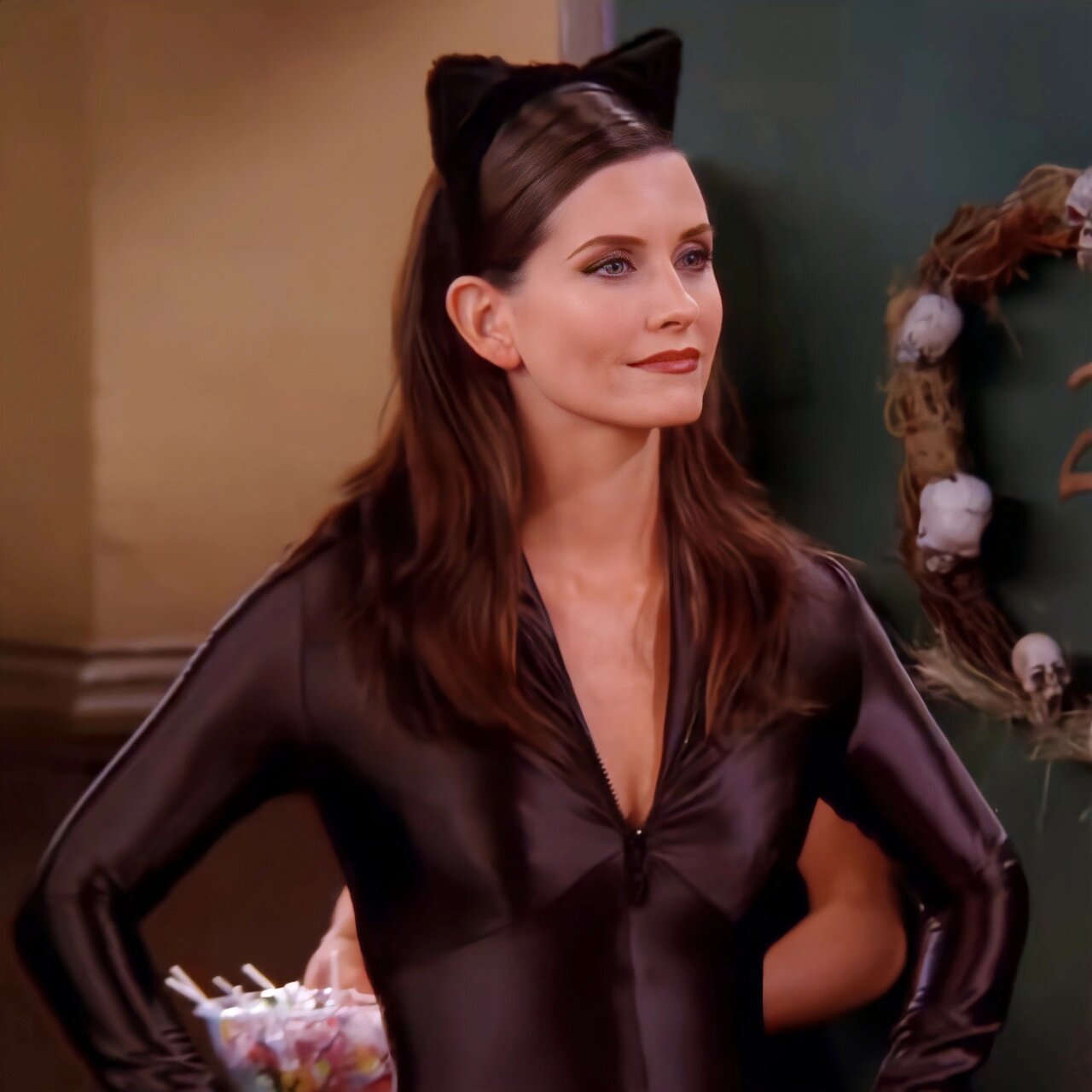 老友记高清头像-猫女莫妮卡的颜值暴击 太美了太美了太美了这套造型太