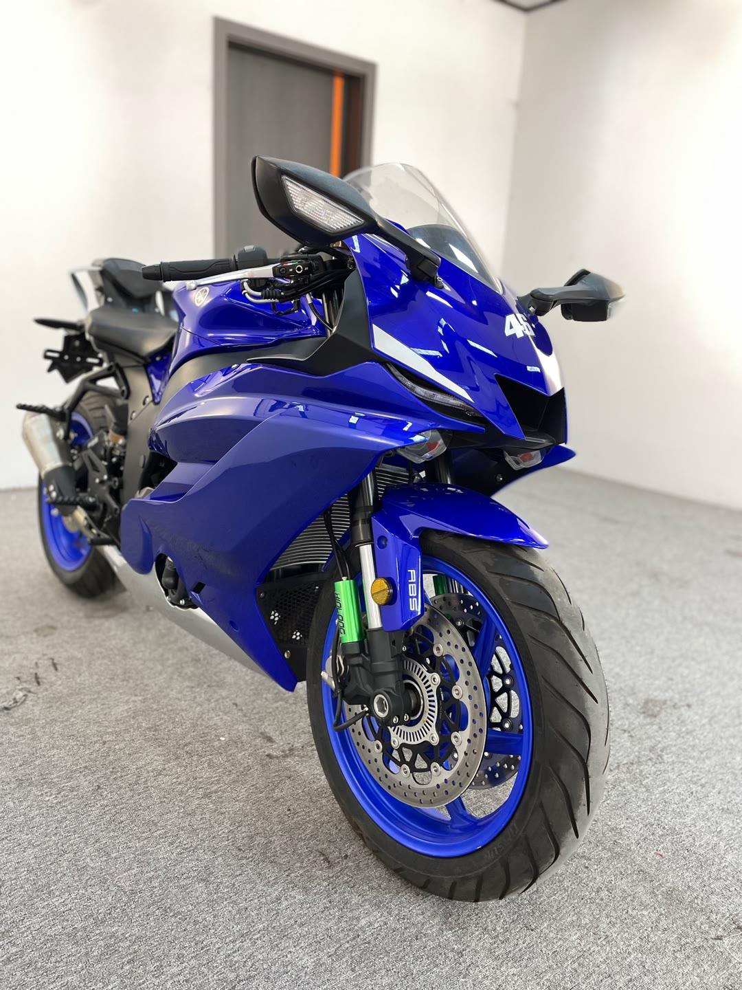 珠峰华鹰 r6跑车