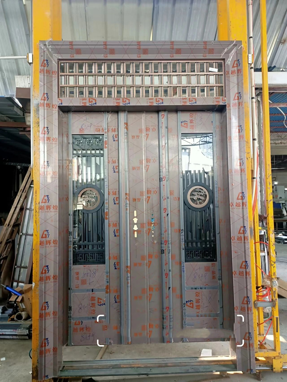 304不锈钢入户大门,农村自建房豪华不锈钢大门定制,304不锈钢仿古铜门