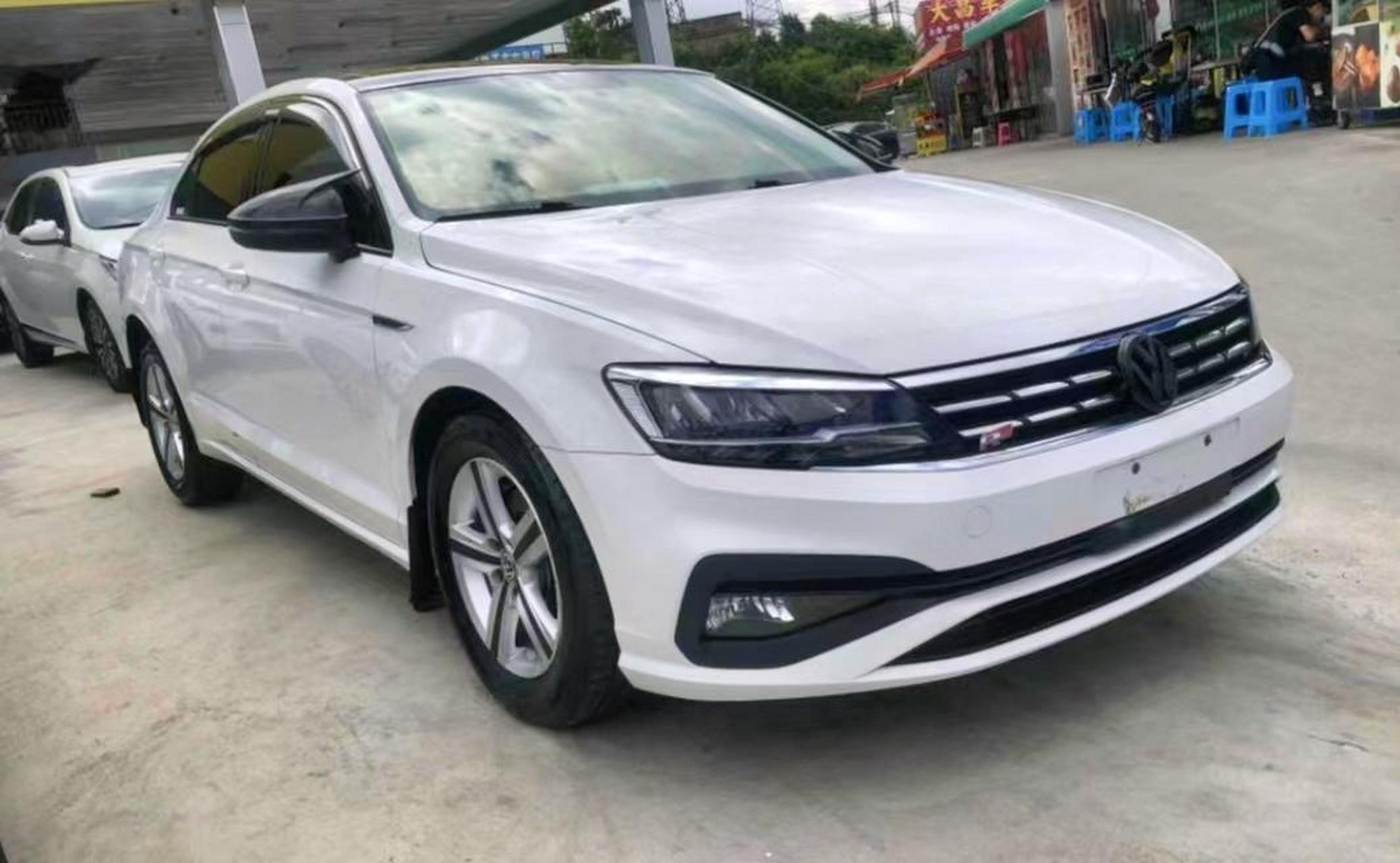 大众凌渡 2019款 230tsi dsg 天窗风尚版