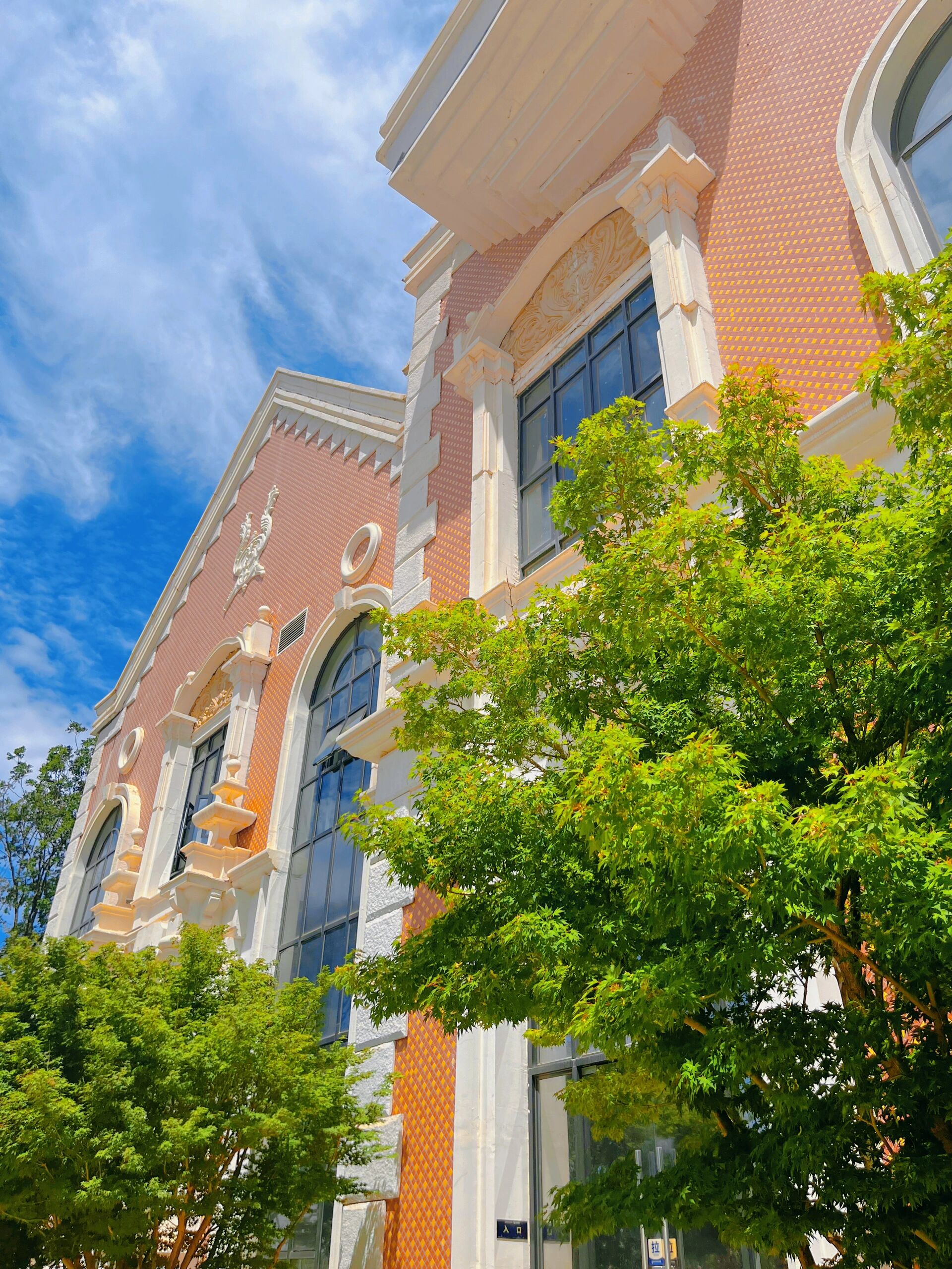 昆明|杨林大学城边的童话城堡 98 周末无聊 说回母校看看 在路上