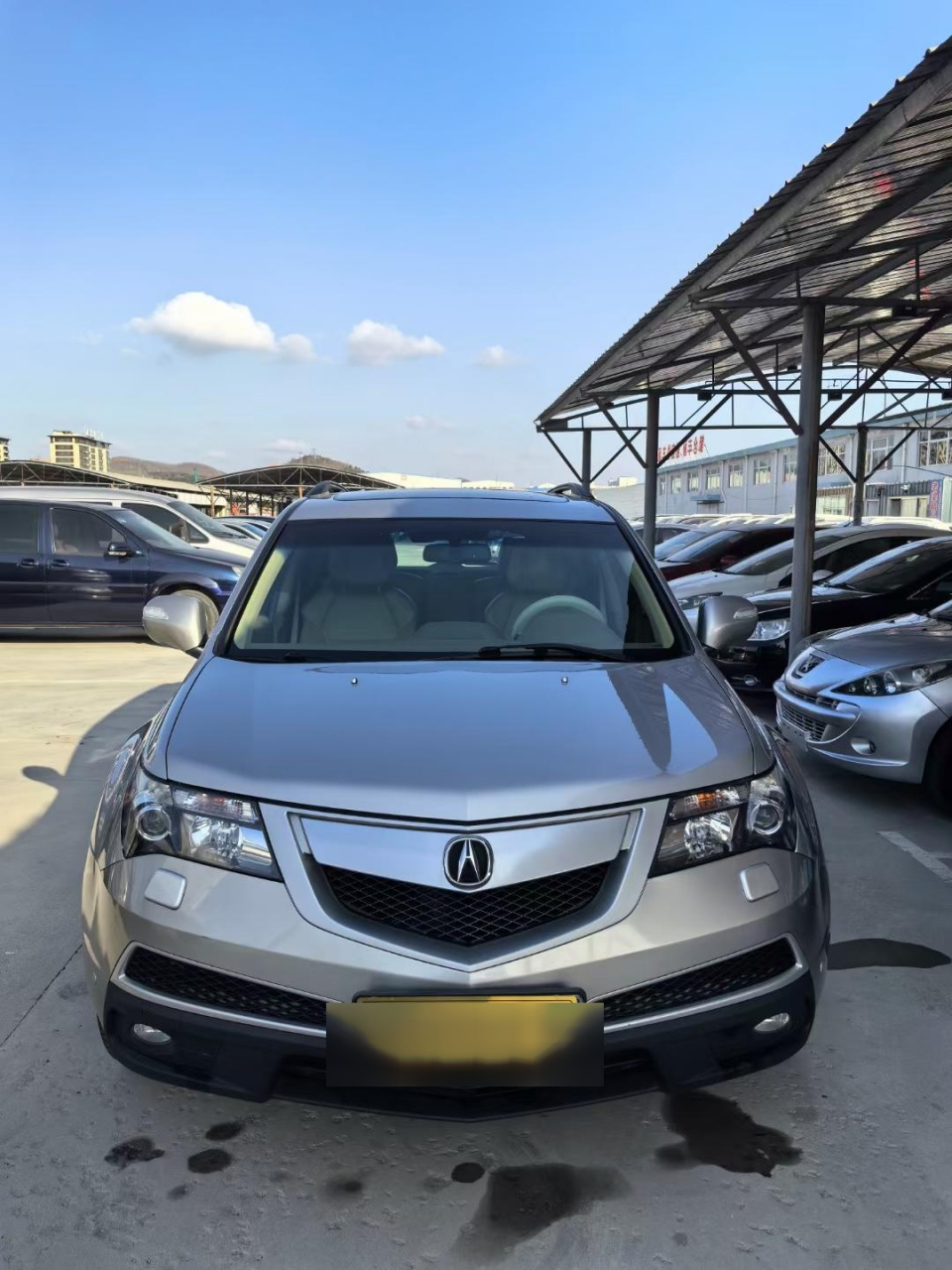 刚到本地一手本田的高端品牌讴歌mdx.新车裸车81万标准版,7座豪华suv.