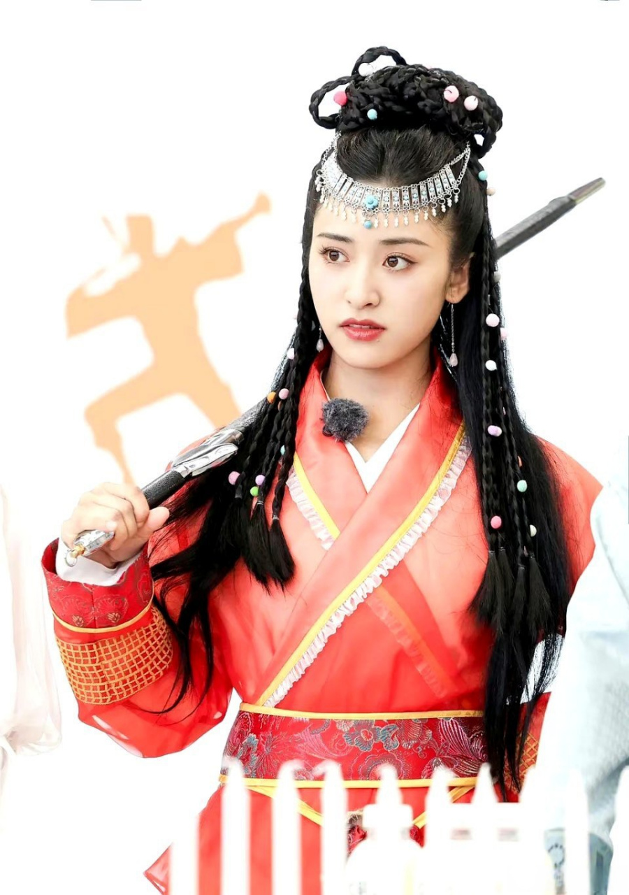 沈月cos了黎姿的赵敏,怎么说呢,欲言又止吧还是.