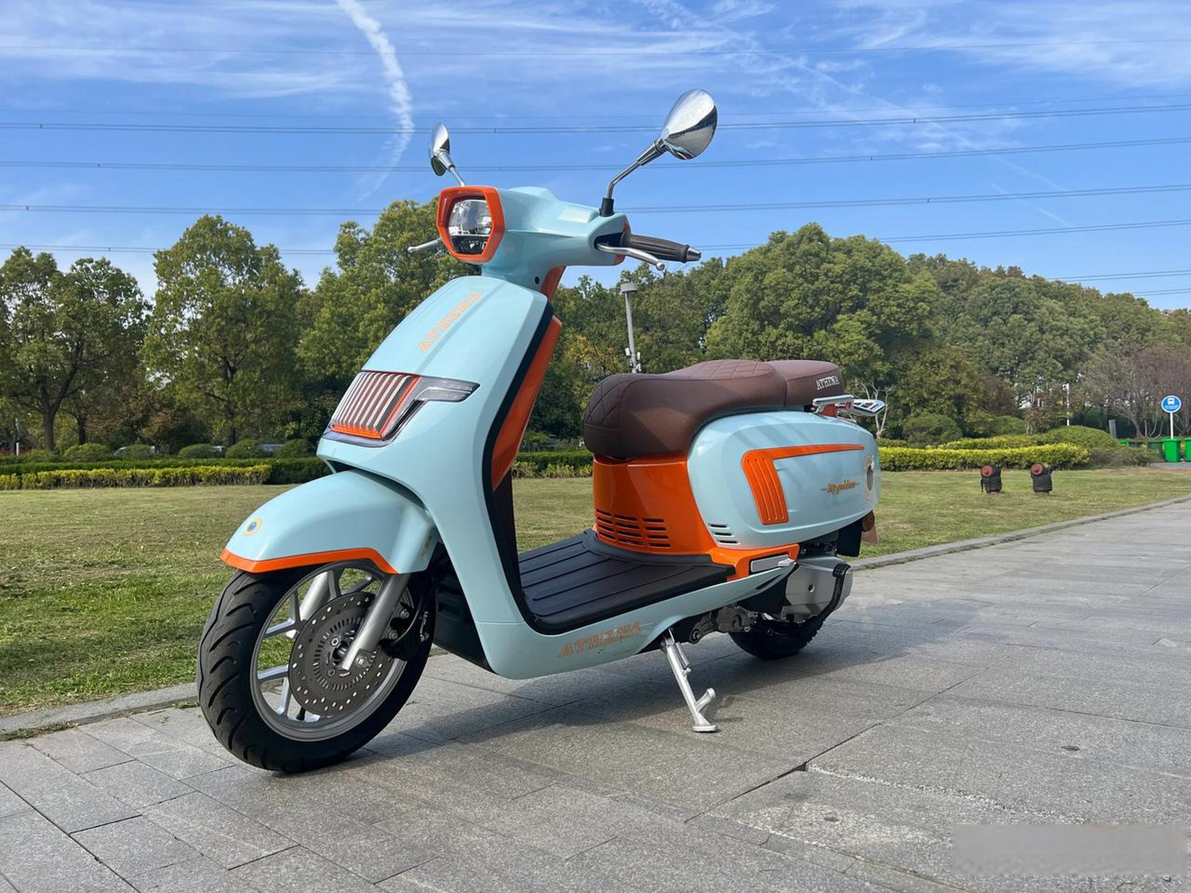 athena雅典娜,又一个国产复古踏板车品牌即将上市,首款车型就是这个