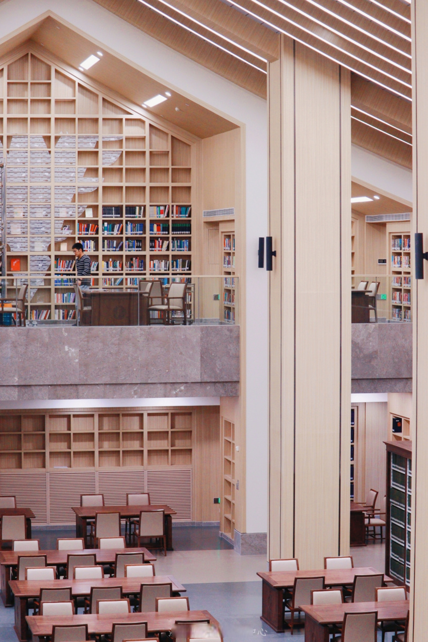 【浙大图书馆主馆美图放送来啦】#浙江大学图书馆新主馆今日试开馆