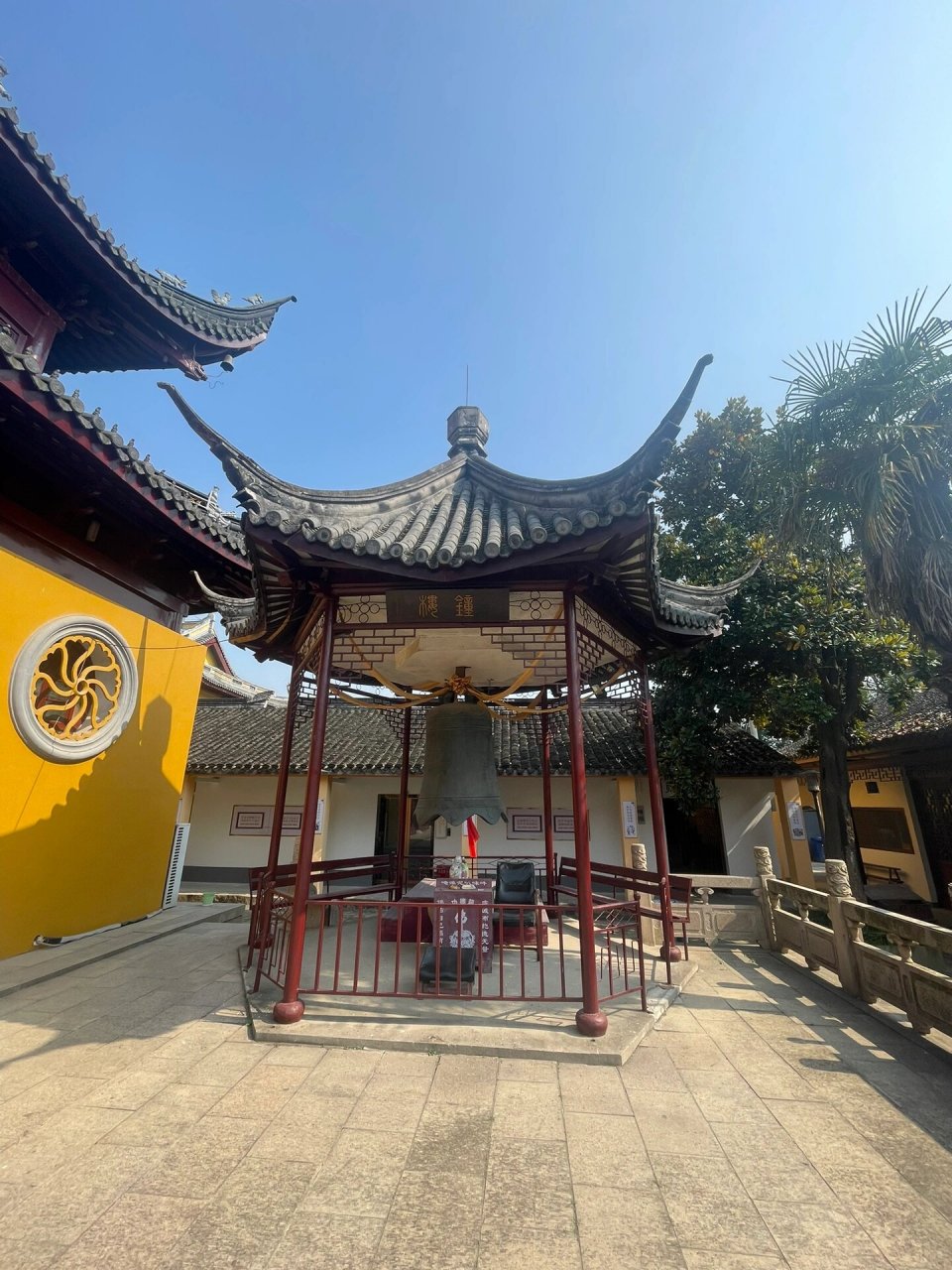 走遍寺庙之—无锡净慧寺【12】 净慧寺位于无锡市新吴区新安街道新安