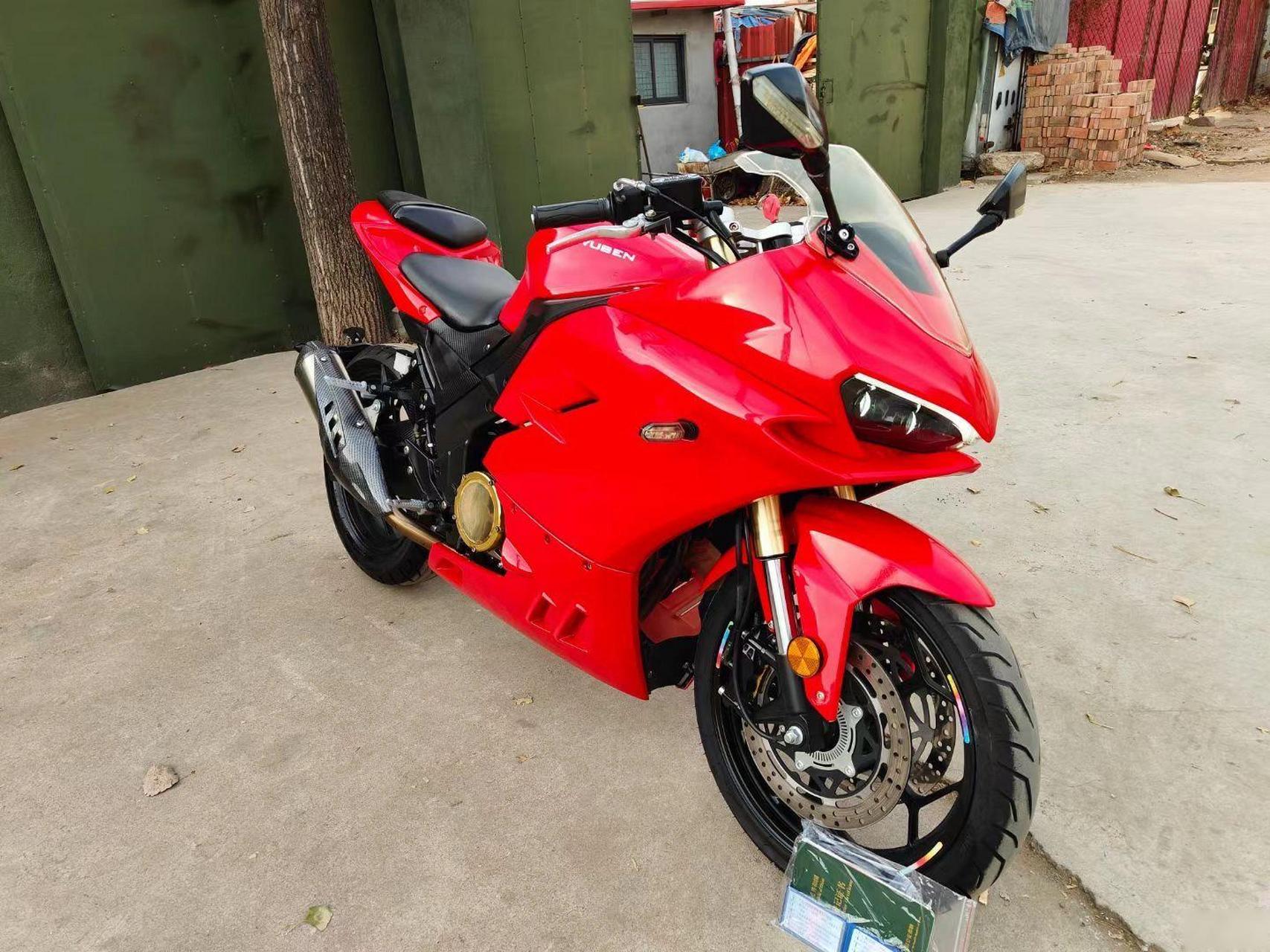 21年上牌杜卡迪款五本蛟龙(牌证齐全年审正常使用,仅仅行驶了1900公里