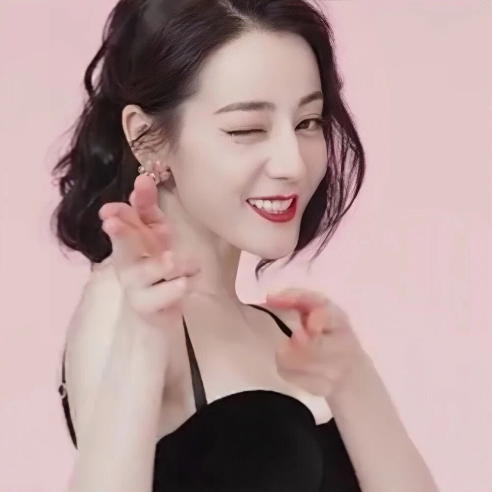 超好看的迪丽热巴头像