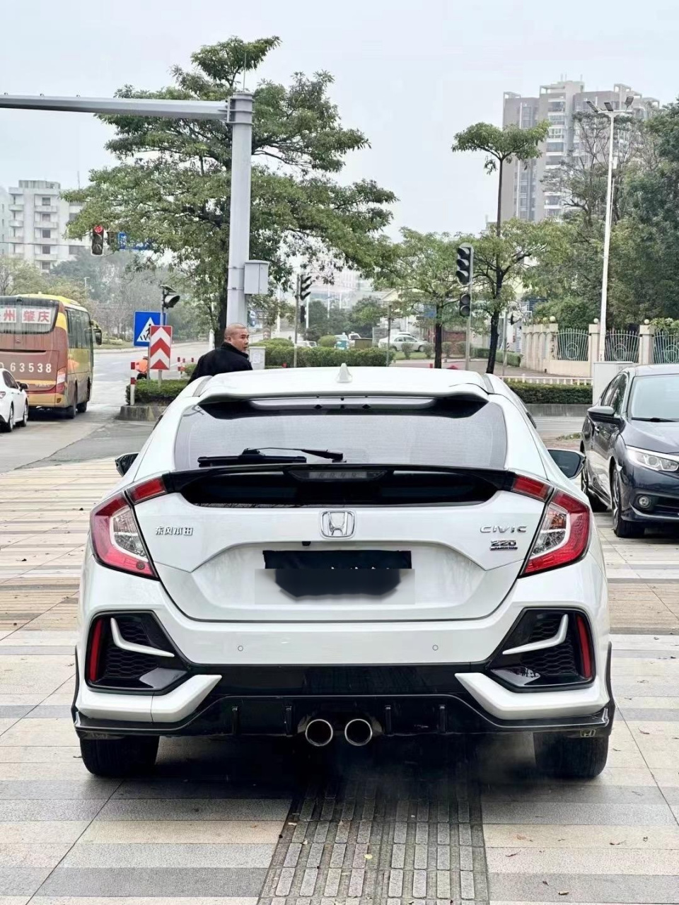 两厢十代思域.2021年本田思域220turbo潮酷版!两厢思域fk7!