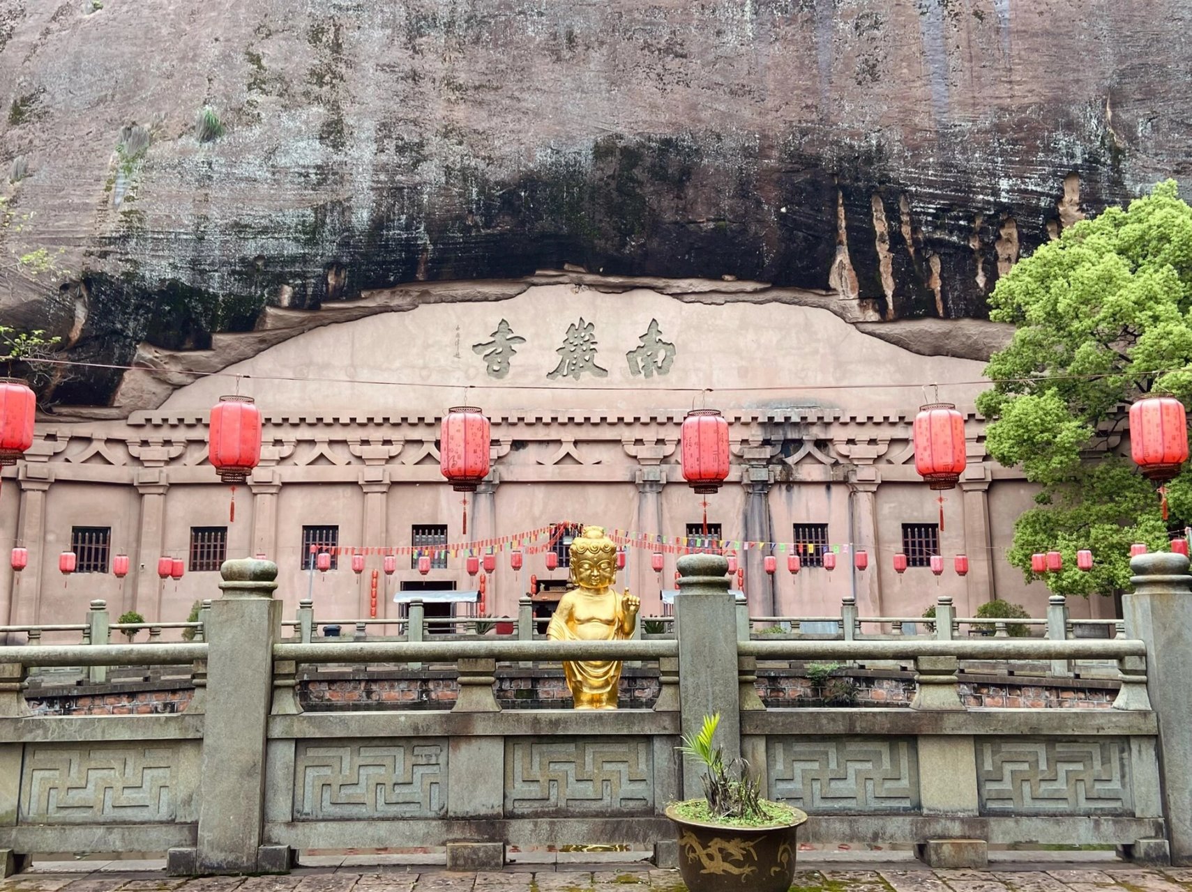 南岩寺61江西上饶弋阳 中华第一佛洞——"南岩寺" 千年前的绝美技艺