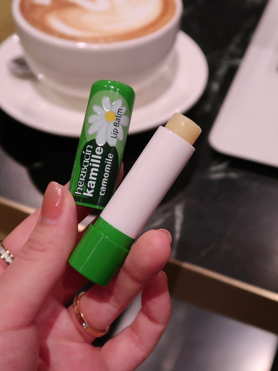 德国小菊花唇膏(德国小菊花护手霜)