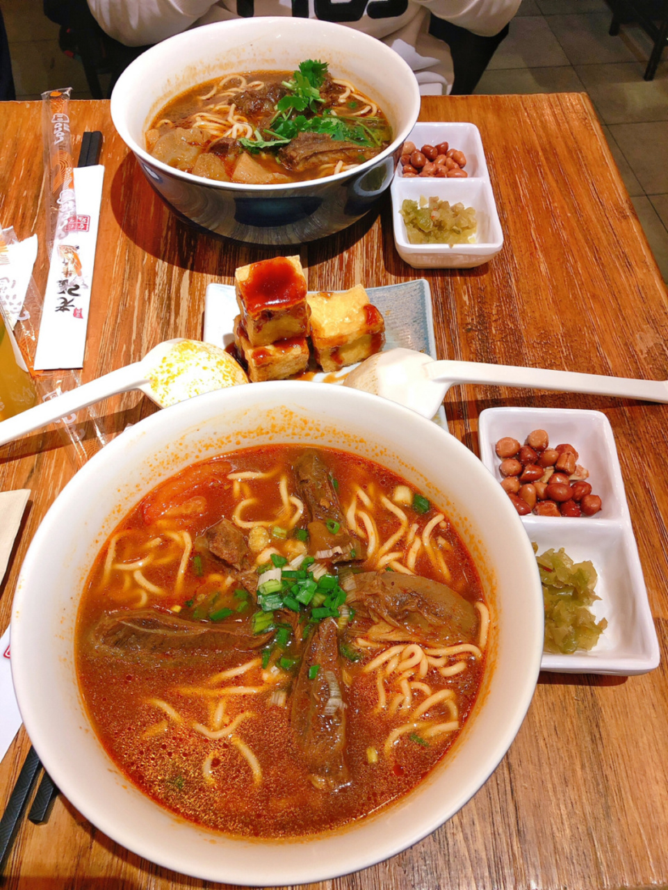 🏠店名:正殿老张牛肉面(南开大悦城店) 📍地址:南门外大街2-6号