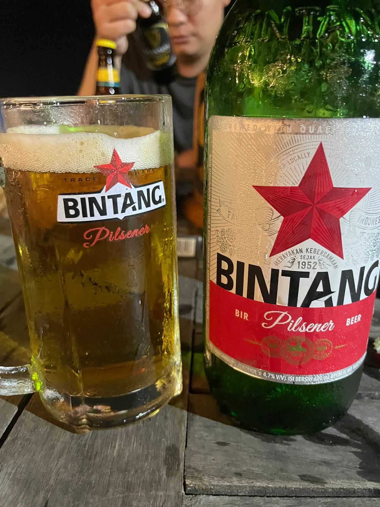 印尼的bintang好好喝 印尼最好印象是这个啤酒还有辣辣的炒饭!